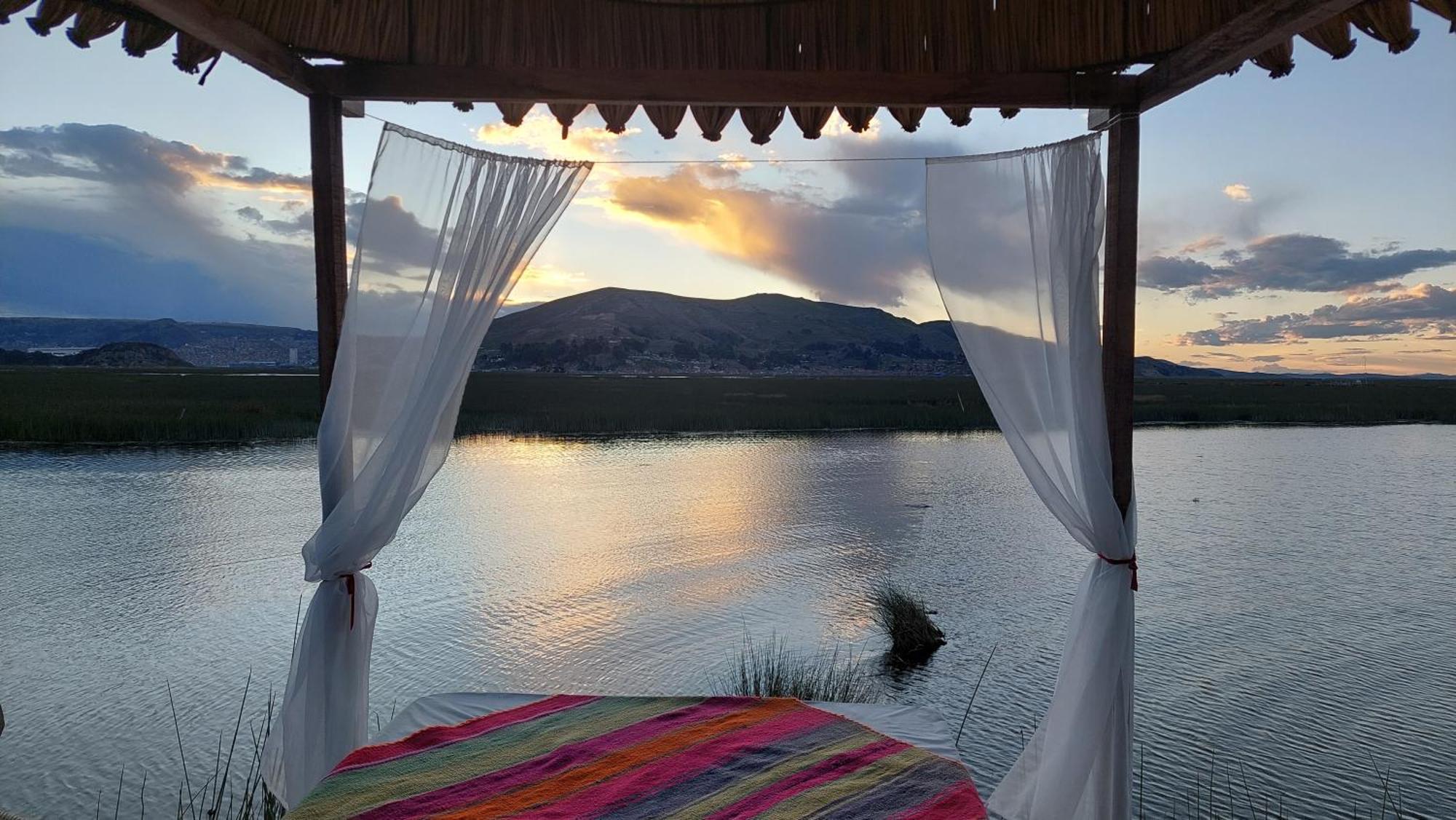 Uros Lodge Peru 푸노 외부 사진